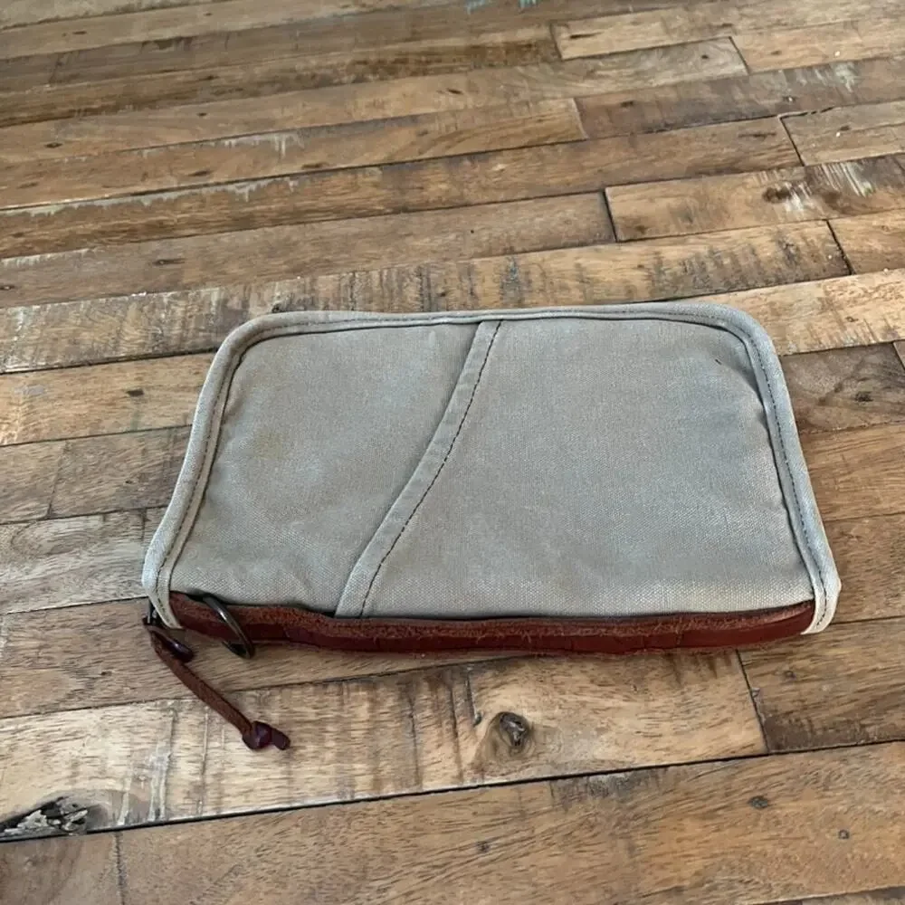 Vintage Khaki Canvas and Leather Everyday Carry Pocket Organizer Bible Cover